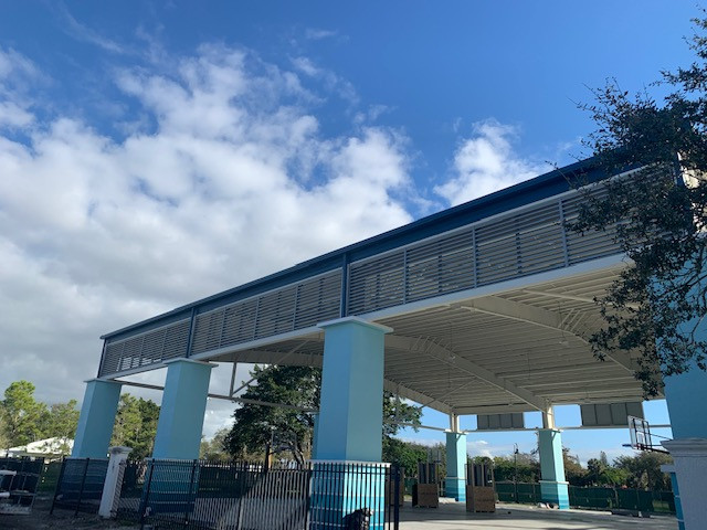 George Park Court Cover with Column